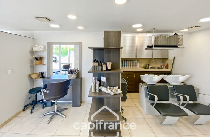 Fonds de commerce à vendre LE HAILLAN (33) — photo 2