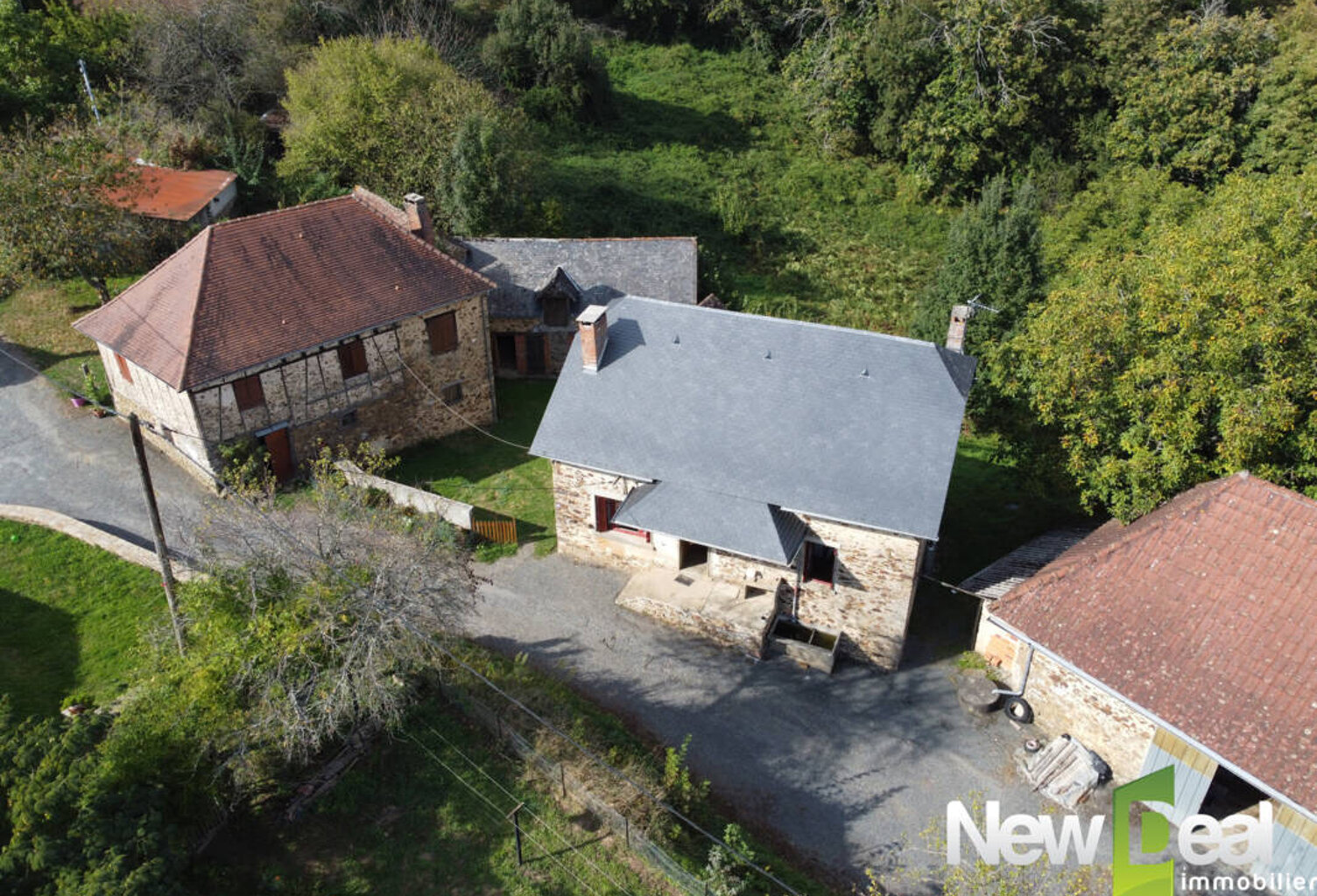 Ensemble immobilier sur env. 7,7 hectares — photo 1