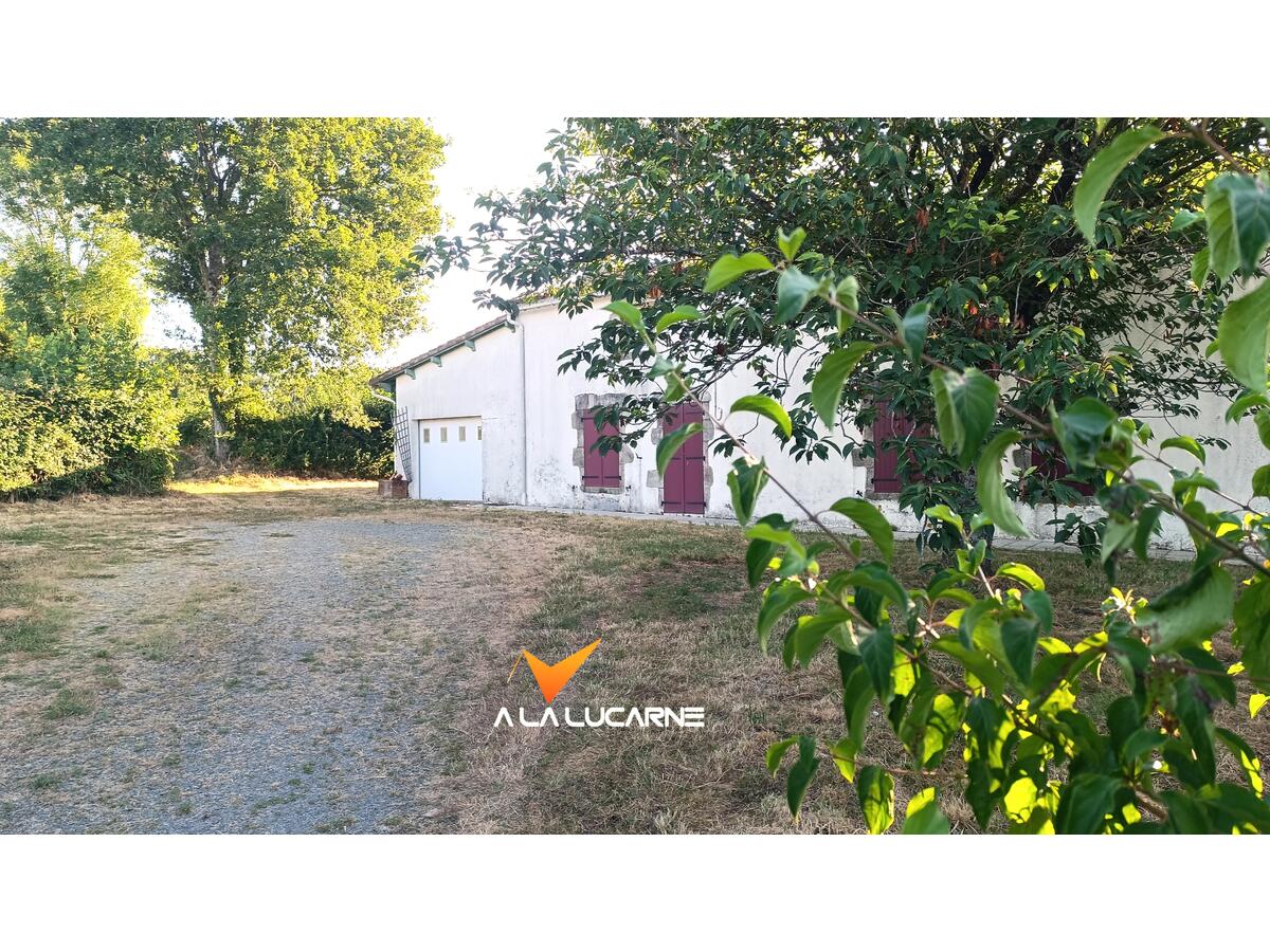 Villa / Maison 5 pièces  à vendre Courlay 79440