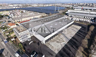 Local industriel  5617 m² à louer à Corbas (69960)
