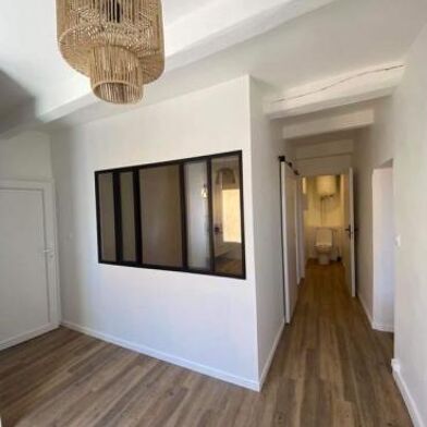 Appartement 2 pièces 886 €