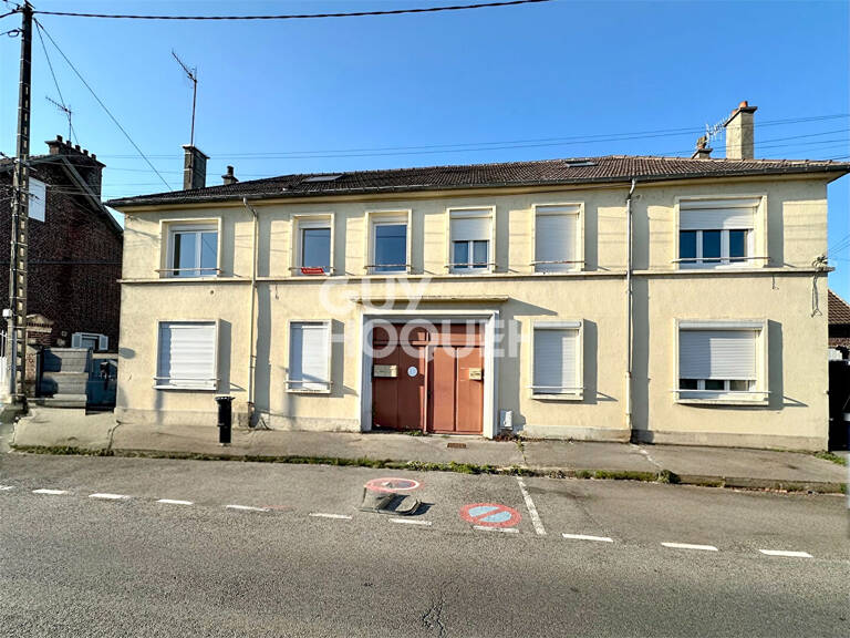 Ensemble immobilier à VENDRE à NOYON — photo 1