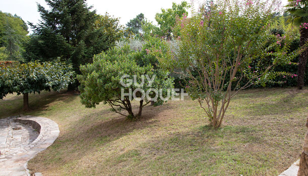 Villa / Maison 7 pièces  à louer Aubenas 07200