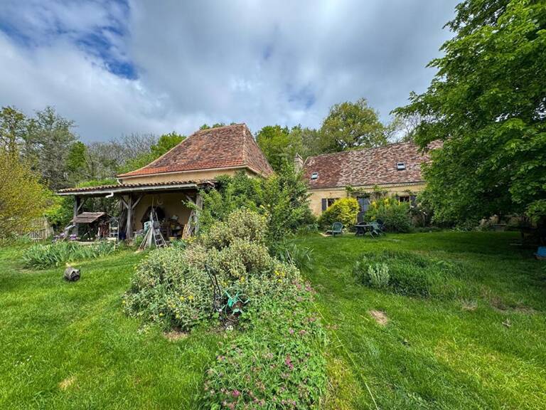 Longère et grange en pierre, 5 pièces, 3 chambres, puits, 6,5 ha jolie vue — photo 1