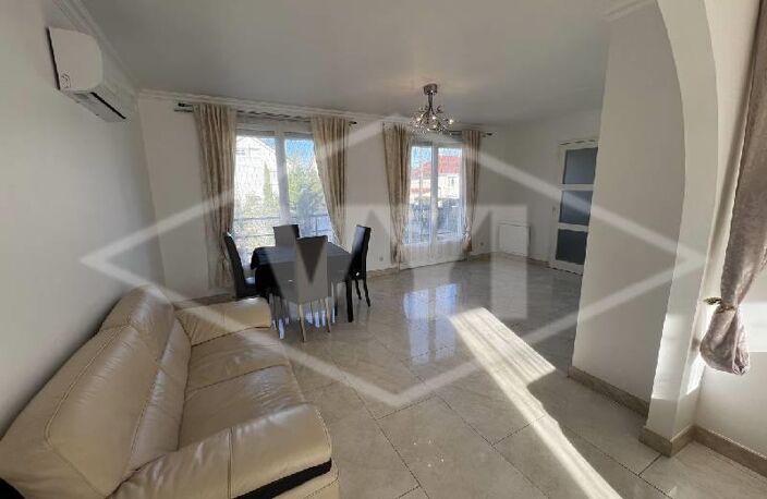 Vente maison 8 pièces 195 m² Combs-la-Ville (77380) — photo 3