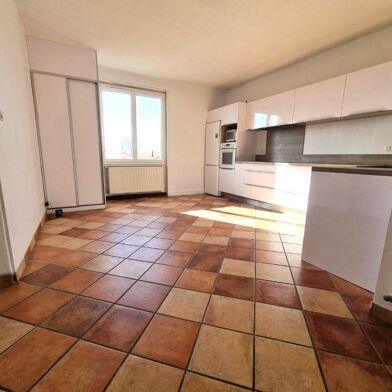 Appartement 4 pièces 235000 €