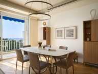 Cannes Croisette Face au Port Canto : Appartement de Réception avec Vue Mer Panoramique — photo 2