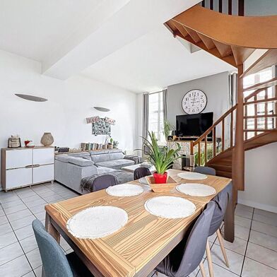 Appartement 4 pièces 164000 €