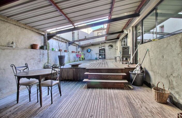 LOFT 270 m² + 235 m² COMBLES AMÉNAGEABLES ? TERRASSE ? DOUBLE GARAGE — photo 2