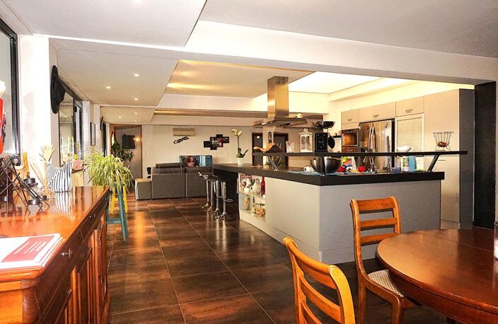 LOFT 270 m² + 235 m² COMBLES AMÉNAGEABLES ? TERRASSE ? DOUBLE GARAGE — photo 3