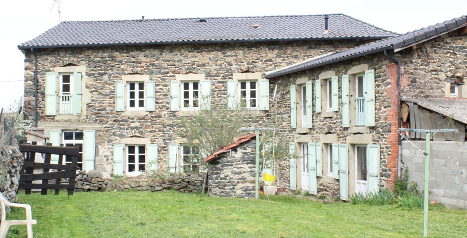 Maison Saint Hostien 11 pièce(s) 225 m2 — photo 1