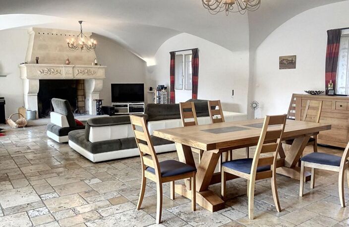 Banon, belle propriété de 552 m² avec gîte sur 20 HA avec piscine — photo 2