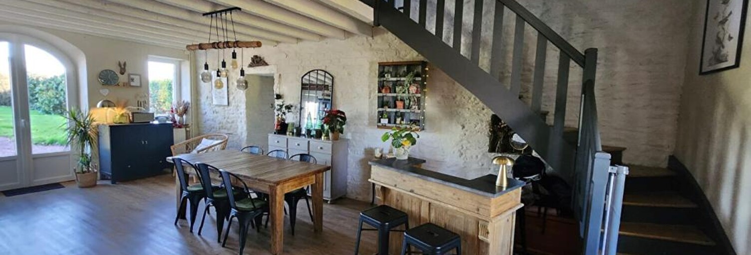 Maison 8 Pièces 156 m² à vendre à Les Loges-Marchis (50600)