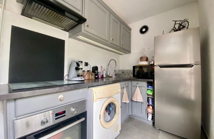 APPARTEMENT T3 DERNIER ETAGE 58M² / BALCON / LES OLIVES — photo 2