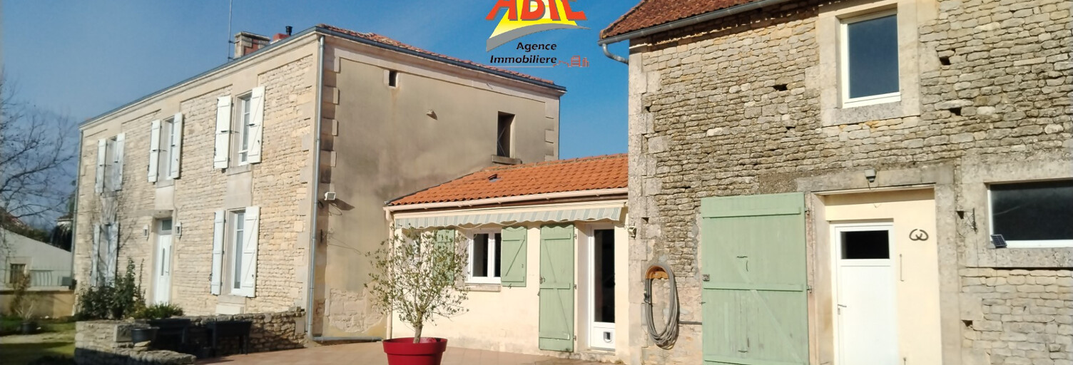 Maison 7 Pièces 180 m² à vendre à Saint-Pierre-le-Vieux (85420)