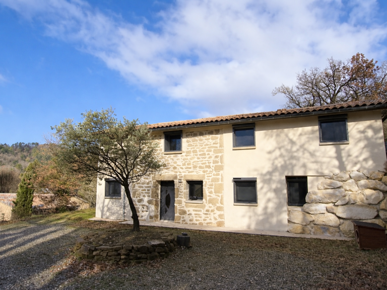 Superbe maison au calme dans les coteaux — photo 1