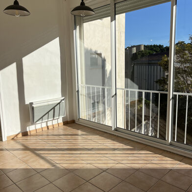 Appartement 3 pièces 605 €
