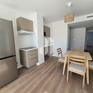 Appartement 3 pièces 1290 €