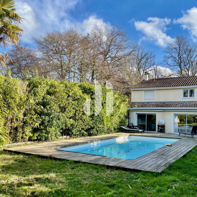 Maison 6 pièces 599000 €