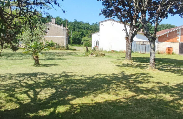 Propriété de 7 pièces avec chai attenant dépendance et hangar — photo 2