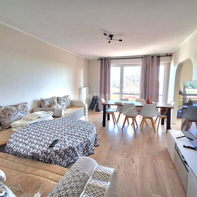 Appartement 4 pièces 700 €