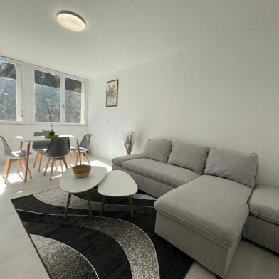 Appartement 4 pièces 930 €