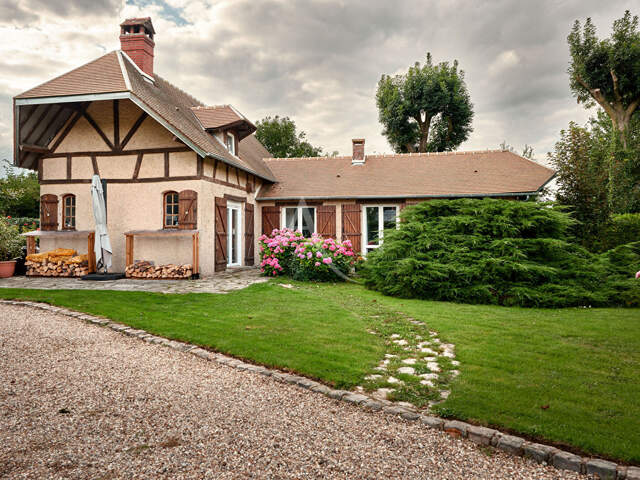 ETREPAGNY Maison ancienne dépendance Studio — photo du bien