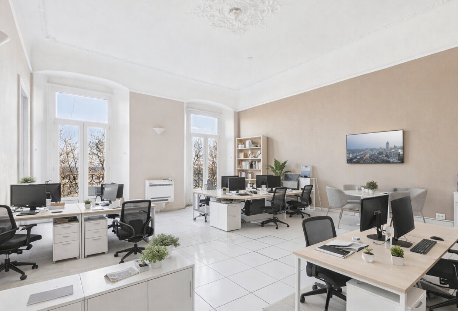 Bureaux place Saint-Nicolas - Bastia — photo 1