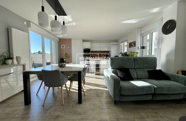 A vendre Appartement 5 Pièces DERNIER ETAGE (ASCENSEUR) TERRASSE ACIGNE CENTRE BOURG — photo 4
