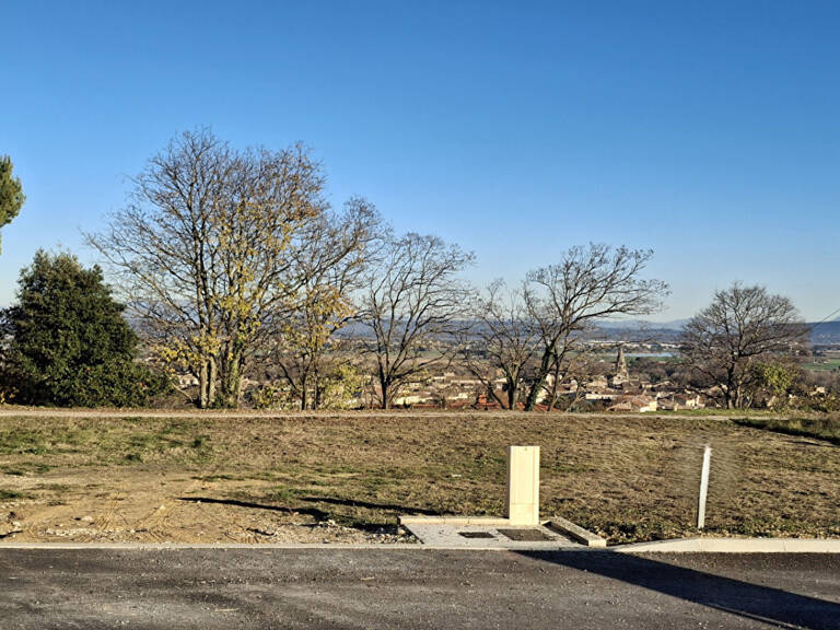 A vendre terrain d'une surface de 600m², sur les hauteurs de Bourg Saint Andeol. — photo 1