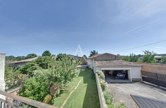 Plein coeur de Mas Grenier : Maison de village rénovée  311 m2 — photo 2