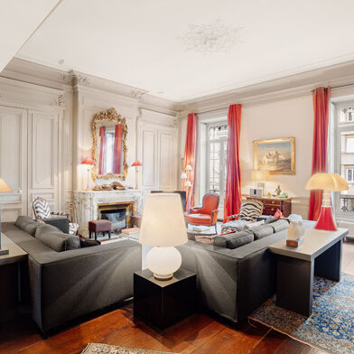 Appartement 5 pièces 945000 €