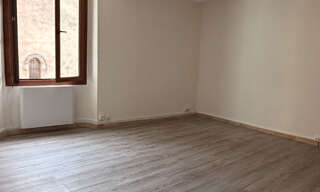 Appartement 2 Pièces 38 m² à louer à Belgentier (83210)