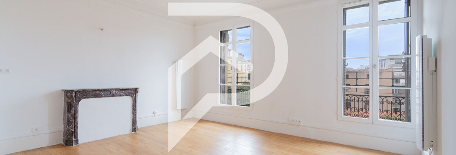 Appartement 3 Pièces 68 m² à louer à Marseille 2 (13002)