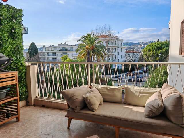 COEUR CIMIEZ A LOUER 2 PIECES TERRASSE SOLEIL — photo du bien