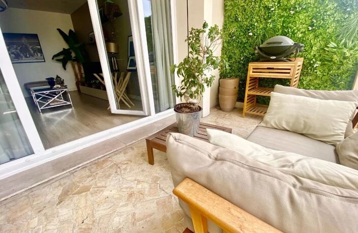COEUR CIMIEZ A LOUER 2 PIECES TERRASSE SOLEIL — photo 2