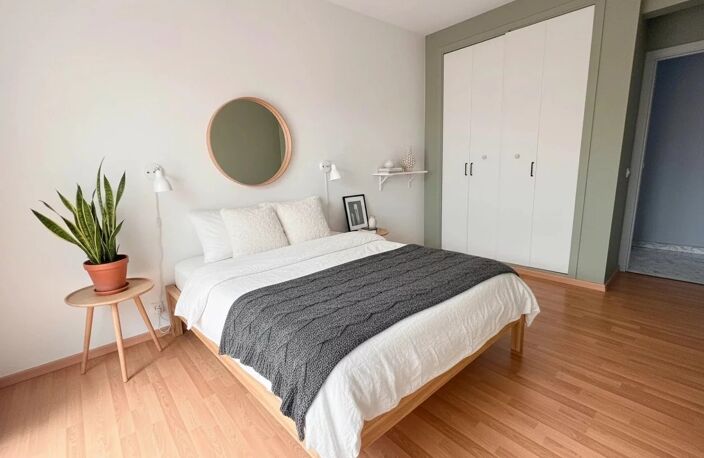 Appartement traversant de 74 m² avec deux terrasses, garage et c — photo 5