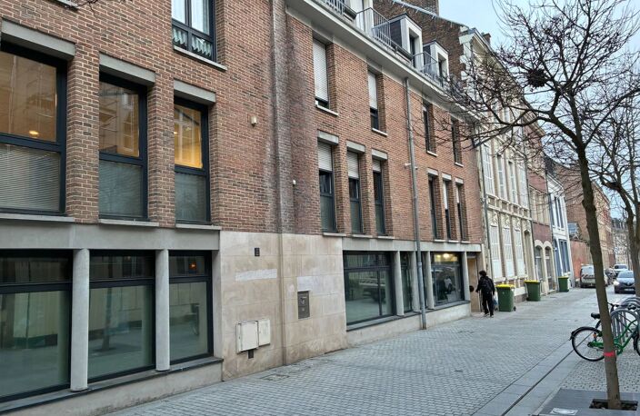 BUREAU SPACIEUX À VENDRE À AMIENS – 417 M², 10 PIÈCES — photo 2