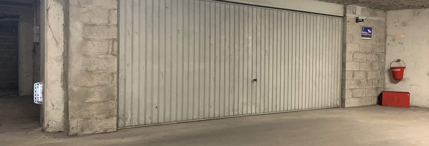 Garage   m² à vendre à Tours (37000)