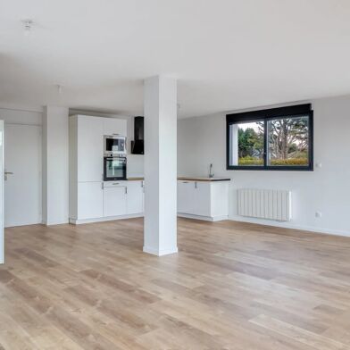 Appartement 4 pièces 299200 €