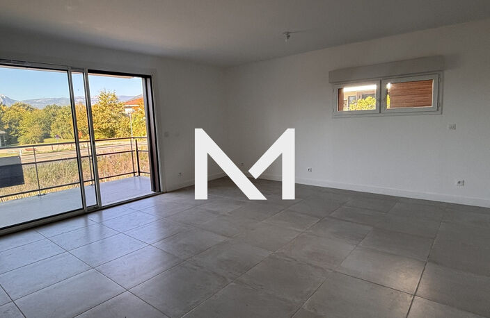 T4 TERRASSE MEYLAN — photo 2