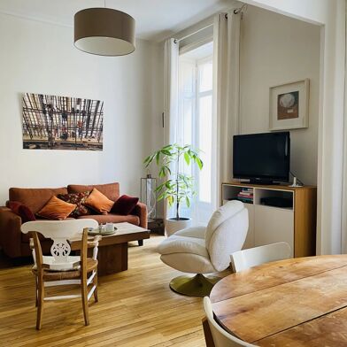 Appartement 3 pièces 337600 €