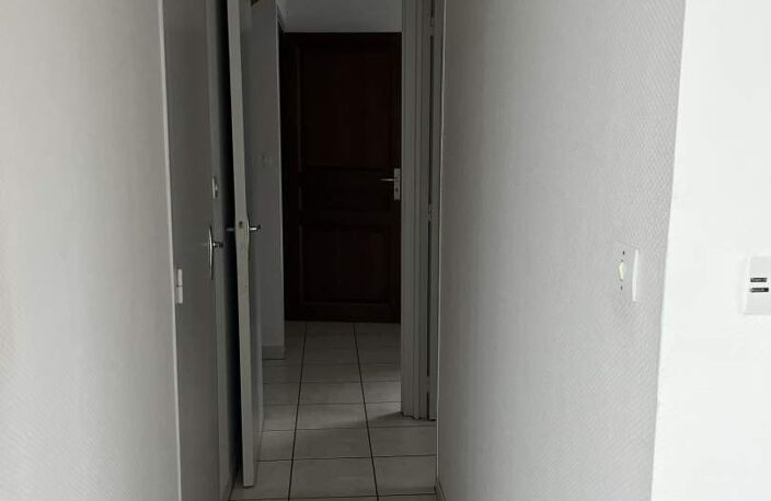 Location appartement 2 pièces 32 m² à Esvres (37320) — photo 3
