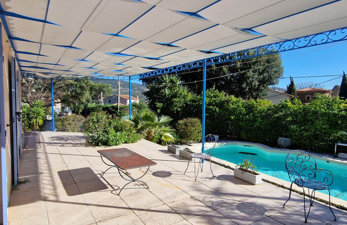 Maison 5 pièces, 3 chambres, piscine, garage - Le Revest-les — photo 2