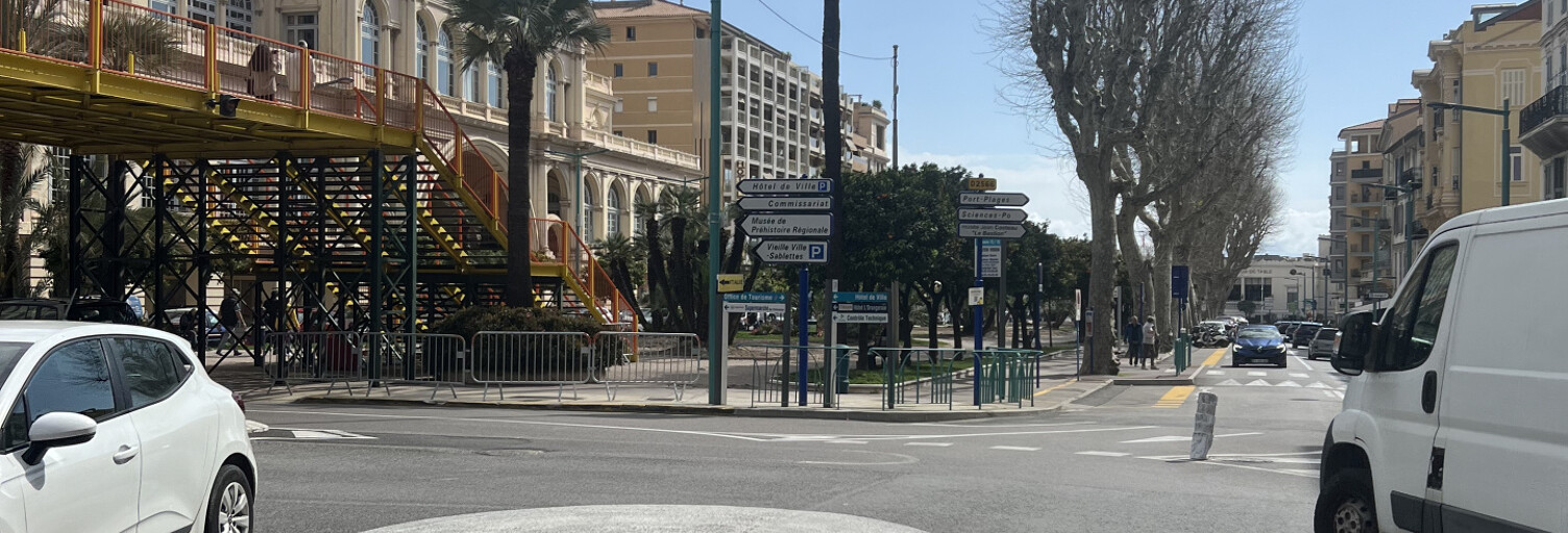 Commerce  47 m² à vendre à Menton (06500)