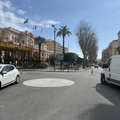 Commerce  145000 €