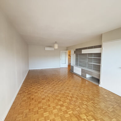 Appartement 3 pièces 1244 €