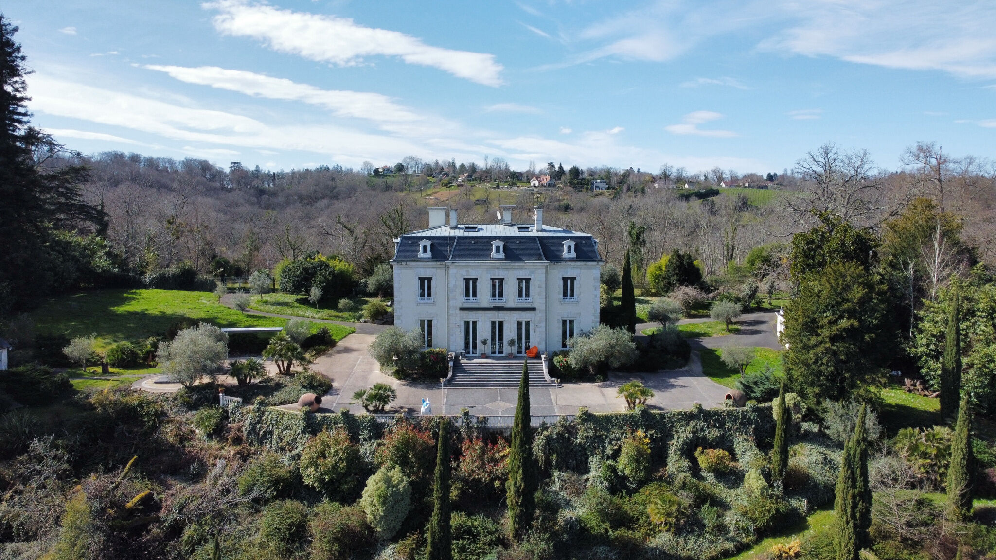 Chateau  T12 à vendre Pau 64000