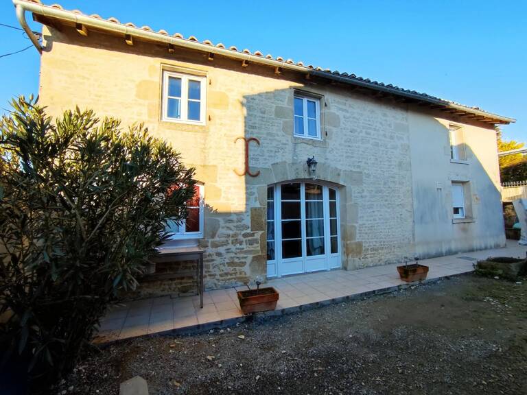 Maison 6 pièces, dépendances, piscine, jardin — photo 1
