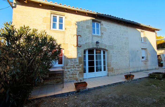 Maison 6 pièces, dépendances, piscine, jardin — photo 2